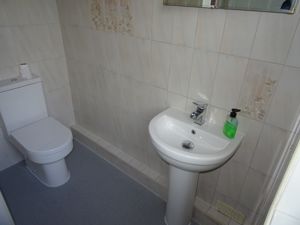 DOWNSTAIRS WC- click for photo gallery